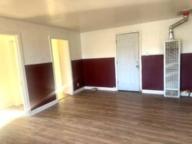 Main picture of 207-37 W Commercial St & 221-61 W Main St