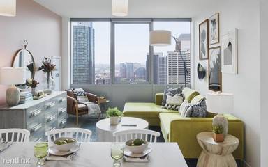 Main picture of 888 S Michigan Ave