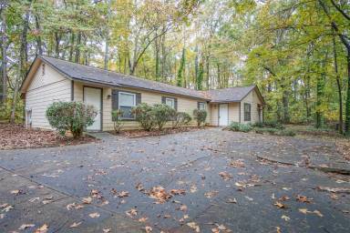 Main picture of 690 Bellemeade Dr SW