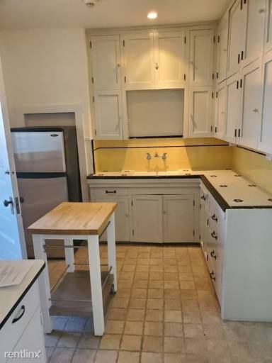Main picture of 86 B St