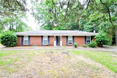 Main picture of 901 McKinley Ave