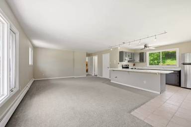 Main picture of 836 Sleepy Hollow Dr