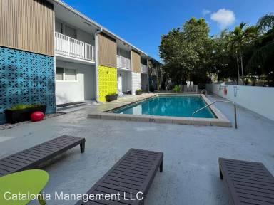 Main picture of 6805 N Kendall Dr