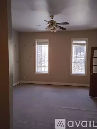 Main picture of 15 W Church St