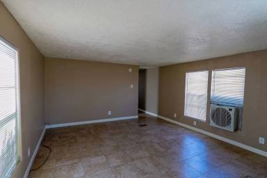 Main picture of 907 Sategna Ln