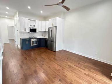 Main picture of 1529 N Maplewood Ave