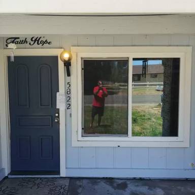 Main picture of 5830 Palm Ave