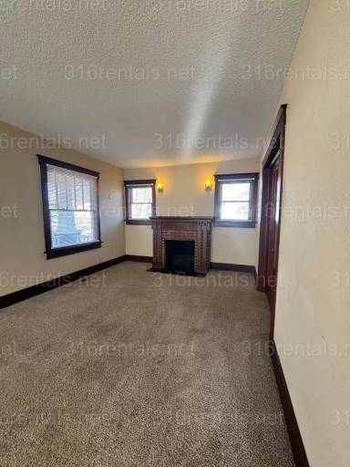 Main picture of 222 N Washington St