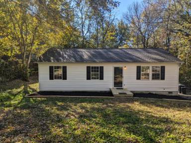 Main picture of 320 Beechwood Dr