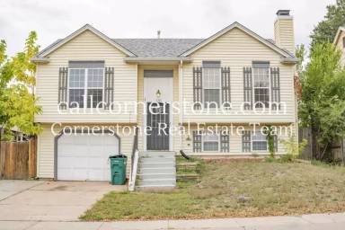 Main picture of 2570 Clarendon Dr