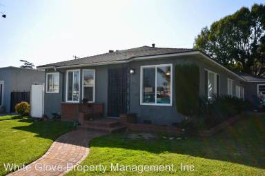 Main picture of 1302 S Sycamore St