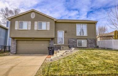 Main picture of 3014 N 154th Ave
