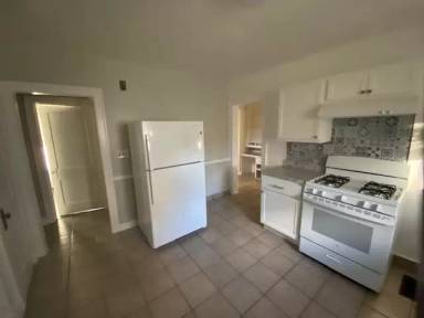 Main picture of 1035 Niagara Ave SE