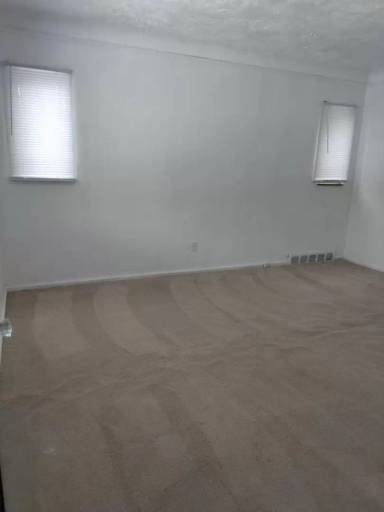 Main picture of 9215 Philip St