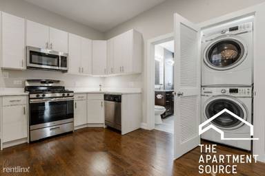 Main picture of 2945 W Diversey Ave