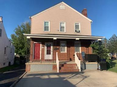Main picture of 2730 Maple Ave