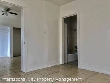 Main picture of 2240 Santa Fe Ave