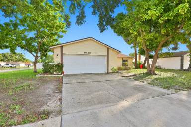 Main picture of 8433 Somerset Dr