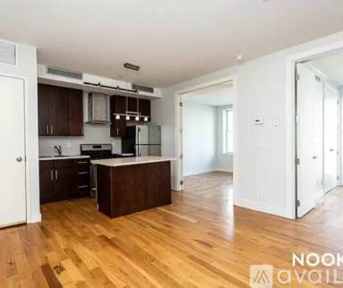 Main picture of 22 Fayette St