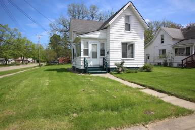 Main picture of 161 Barbara St