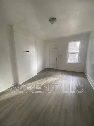 Main picture of 1048 Marshall Ave