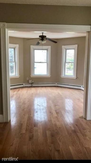 Main picture of 71 Ridge St