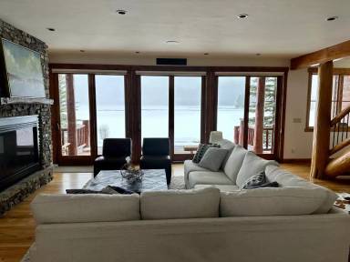 Main picture of 19 Shadow Lake Drive