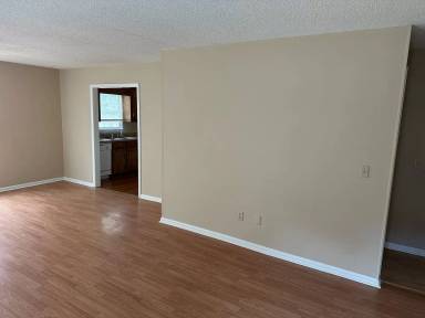 Main picture of 225 Dyers Hall Rd
