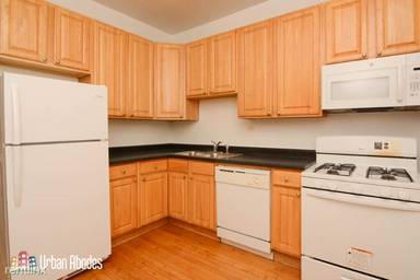 Main picture of 2453 N Spaulding Ave