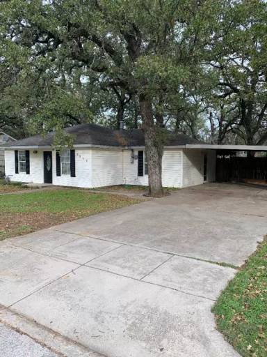 Main picture of 3212 Delaware Trl
