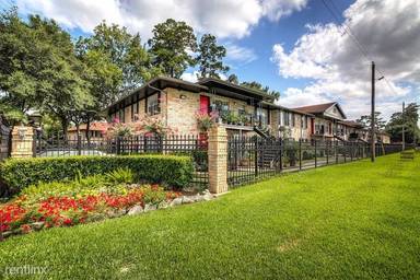 Main picture of Ellis at Champions