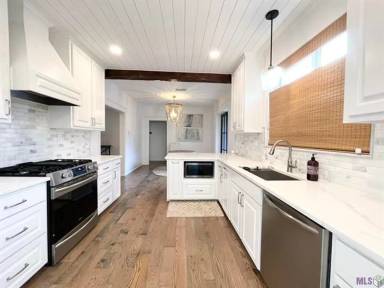 Main picture of 1447 Lee Dr