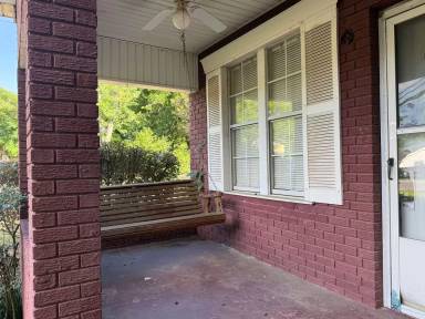 Main picture of 704 E North St