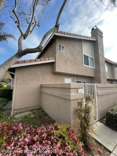 Main picture of 5341 Columbus Pl
