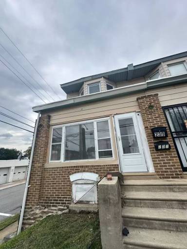 Main picture of 239 Macdade Blvd