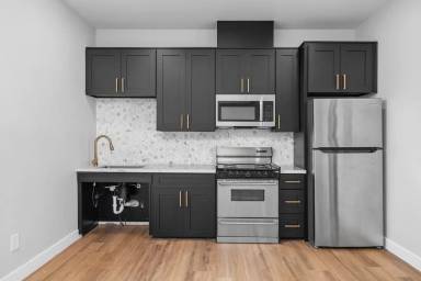 Main picture of 3365 A St