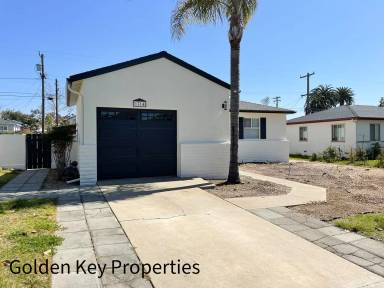 Main picture of 1714 Machado St