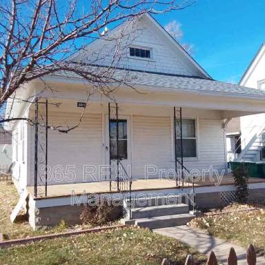 Main picture of 108 Maple Ave