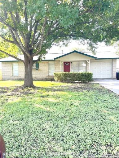 Main picture of 402 Cicero Dr