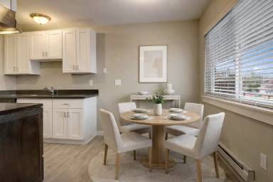 Main picture of BREEZY APTS