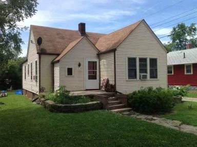 Main picture of 1519 N Locust St