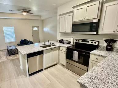 Main picture of 1515 SW Georgia Ave