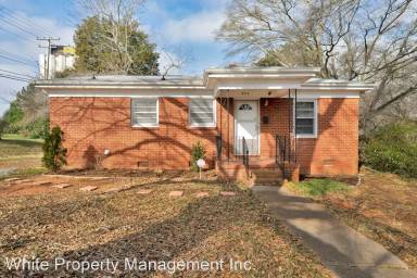 Main picture of 935 Pierson Dr