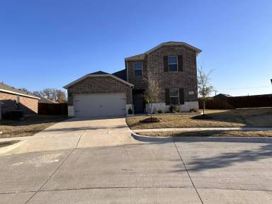 Main picture of 1607 Croghan Rd