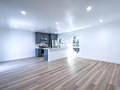 Main picture of 10310 Regent St