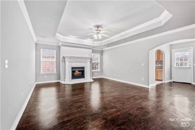 Main picture of 3803 SW Carriageway Ave