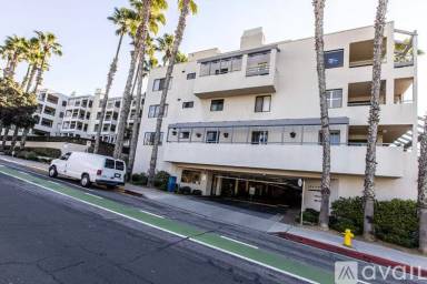 Main picture of 130 Ocean Park Blvd