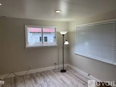 Main picture of 5922 322nd Ave NE