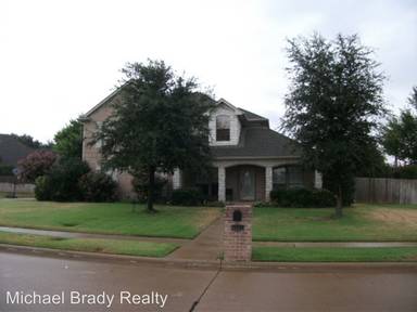 Main picture of 5601 Hidden Oaks Dr