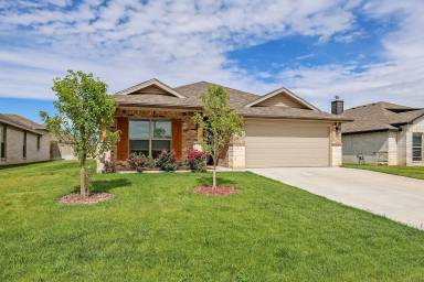 Main picture of 7811 Bellamy Dr